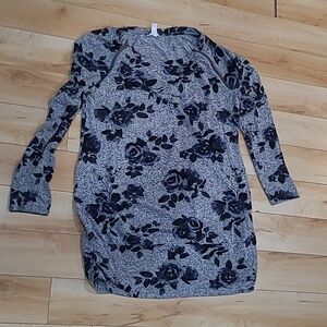 Thyme maternity women's XL thin knit sweater
